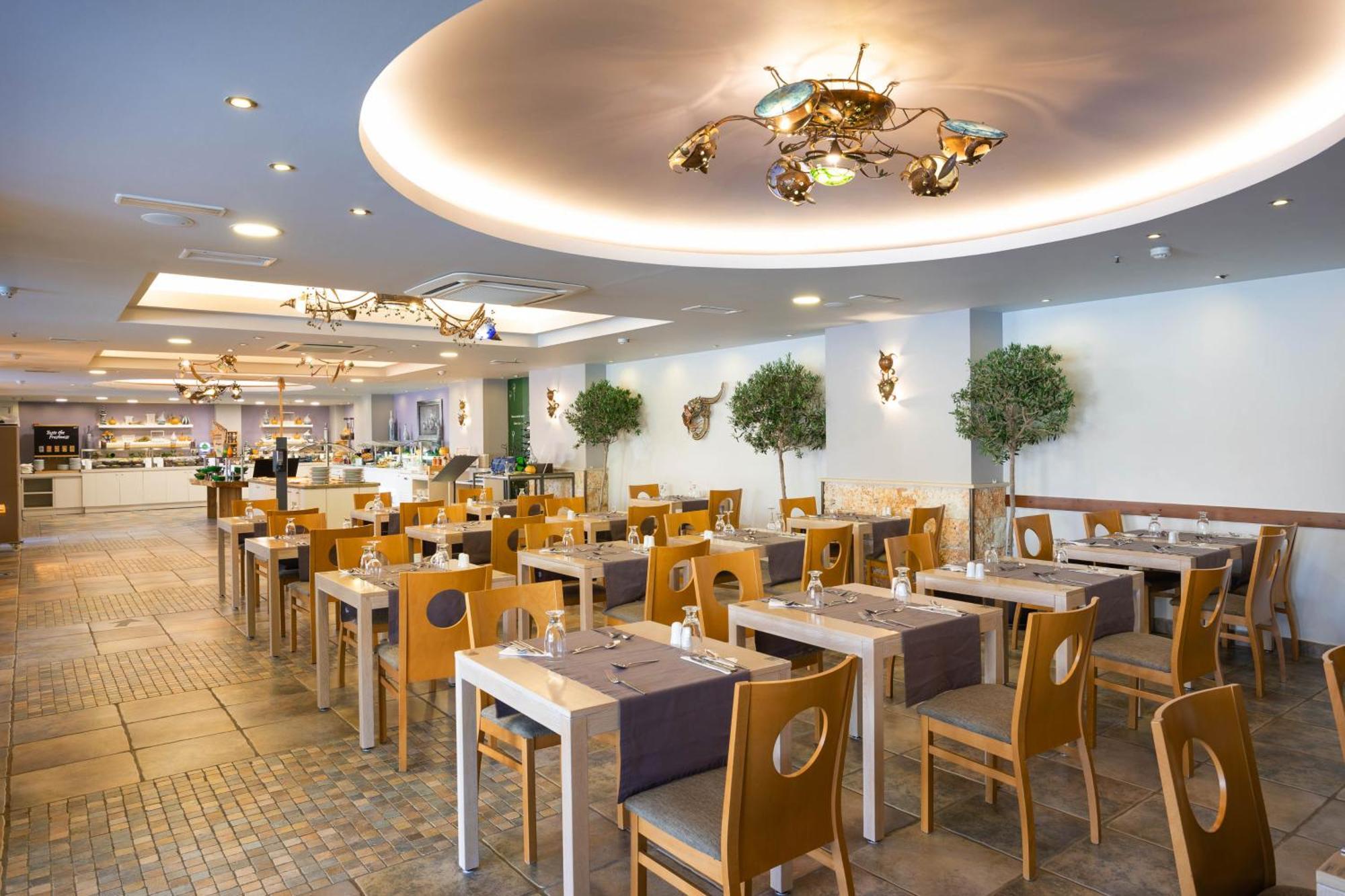 Alianthos Garden Hotel ปลาเกียส ภายนอก รูปภาพ